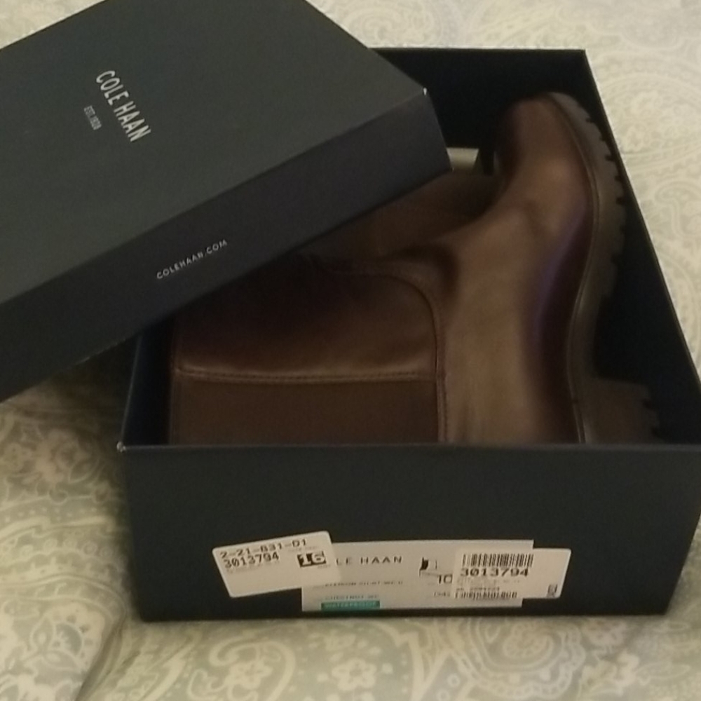 COLE HAAN SZ 10 CHESTNUT WATERPROOF BOOTS NWTS